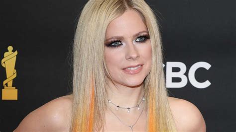 avril lavigne ever been nude|Avril Lavigne nude pictures